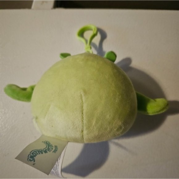 Squishmallow 3.5" Pilar Grasshopper Plush Clip - Picture 4 of 5